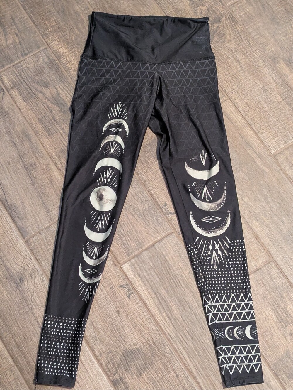 Onzie Black Leggings with White Moon-Phase Print